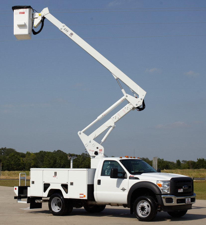 New-ETI-Bucket-Trucks-PacTel Solutions | PacTel Solutions, Inc.